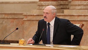 Лукашенко заявил о спонсирующих белорусскую оппозицию российских олигархах