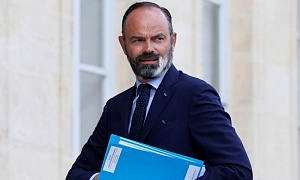 Премьер Франции Эдуар Филипп подал в отставку