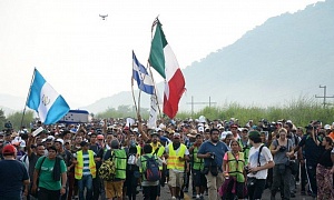 На границе Мексики и США начались столкновения с участием мигрантов