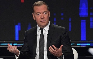 Медведев: четырехдневная рабочая неделя может наступить «хоть завтра»