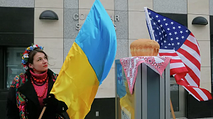 Госдеп: посольство США в Киеве продолжит работать после эвакуации части дипперсонала