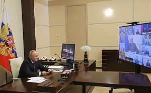 Путин призвал Кабмин «вытаскивать людей из трущоб»