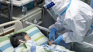 Число умерших от коронавируса в Китае возросло до 910