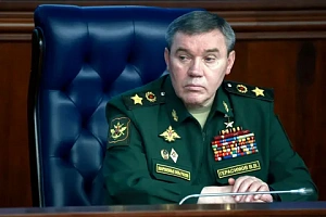 Герасимов: российские военные ведут активную оборону и расширяют зоны контроля