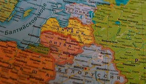 Страны Балтии ввели санкции против белорусских официальных лиц