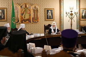 Патриарх Кирилл призвал молиться за каноническую церковь на Украине