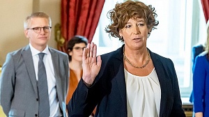 Женщина-трансгендер впервые стала вице-премьером в Бельгии
