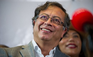 В Колумбии президентом стал бывший партизан и экс-мэр Боготы