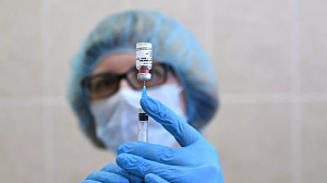 Россия договорилась сотрудничать с AstraZeneca по вакцине от коронавируса