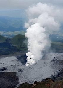 В Японии проснулся один из крупнейших вулканов в мире