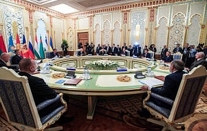 Путин прибыл на заседание Совета глав СНГ в Душанбе