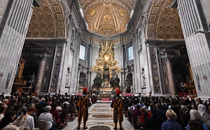 Ватикан разрешил представителям ЛГБТ участвовать в церковных таинствах