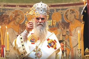 Верующие в Черногории потребовали договориться с Сербской церковью