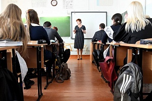 Большинство регионов России возобновили очные занятия в школах