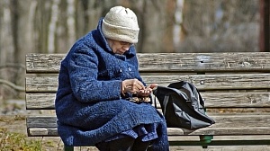 Сбербанк: работающие пенсионеры получают в среднем 46 тысяч рублей