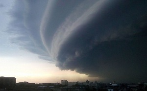 Москвичей пугают торнадо