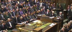 Британский парламент решил «жестко ответить» России Британский парламент решил «жестко ответить» России
