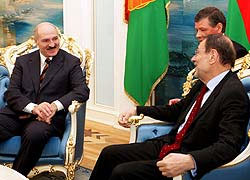 Почему Евросоюз и МВФ решили помочь Белоруссии? 