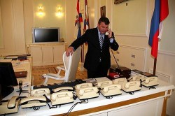 Сердюков запутался в реформах Сердюков запутался в реформах