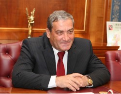 Медведев уволил президента Якутии Медведев уволил президента Якутии