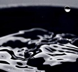 Китай «тонет» в нефти Китай «тонет» в нефти