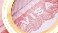 Отмену виз с ЕС отложили Отмену виз с ЕС отложили