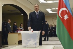 На выборах в Азербайджане победила правящая партия На выборах в Азербайджане победила правящая партия