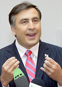 Саакашвили уйдет в отставку 25 ноября