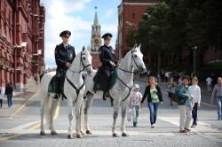 Наша служба и опасна и трудна…