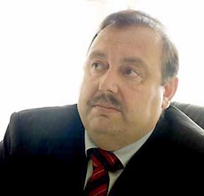 Геннадий Гудков: «Проигрыш «Справедливой России» равнозначен проигрышу России» Геннадий Гудков: «Проигрыш «Справедливой России» равнозначен проигрышу России»