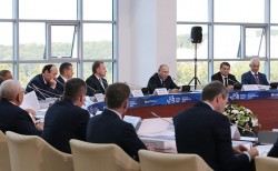 Владимир Путин: «Наша магистральная задача – повысить привлекательность Дальнего Востока» Владимир Путин: «Наша магистральная задача – повысить привлекательность Дальнего Востока»