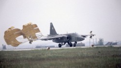 Россия маневрирует Россия маневрирует