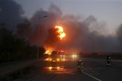 В Китае взорвался химзавод В Китае взорвался химзавод
