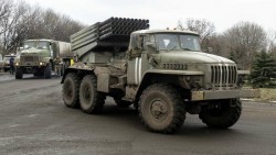 Украинские военные наращивают присутствие в Донбассе Украинские военные наращивают присутствие в Донбассе