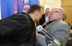 Отцов в утиль? Отцов в утиль?