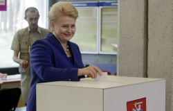 Литовцы решили не менять президента Литовцы решили не менять президента