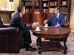 Медведев проследит за рублем Медведев проследит за рублем