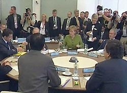 Медведев и Саркози достигли взаимопонимания Медведев и Саркози достигли взаимопонимания