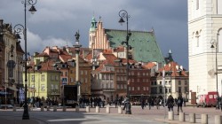 Макрон заявил о желании ввести санкции против Польши Макрон заявил о желании ввести санкции против Польши