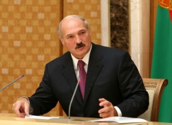 Александр Лукашенко: счастье надо искать у себя Александр Лукашенко: счастье надо искать у себя