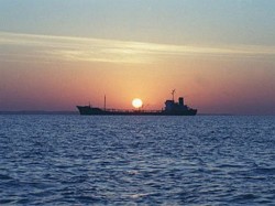 Иран грозит перекрыть Ормузский пролив Иран грозит перекрыть Ормузский пролив