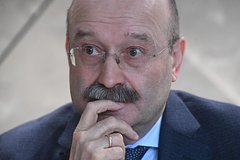 Глава банка «Открытие» рассказал о проблемах с юанем Глава банка «Открытие» рассказал о проблемах с юанем
