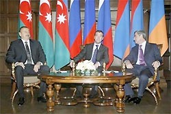 Поможет ли Москва договориться Баку и Еревану? Поможет ли Москва договориться Баку и Еревану?