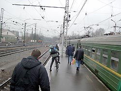 Приезжих грабят во сне Приезжих грабят во сне