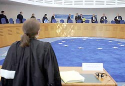 Чеченец отсудил у России 260 тысяч долларов Чеченец отсудил у России 260 тысяч долларов