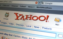 Сноуден призвал пользователей Yahoo удалить свои аккаунты