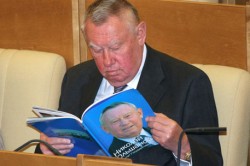 Ольшанский оставит пост сенатора Ольшанский оставит пост сенатора