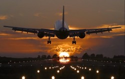 Россия и Грузия возобновили авиасообщение Россия и Грузия возобновили авиасообщение