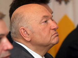 Юрий Лужков больше не мэр и не член партии Юрий Лужков больше не мэр и не член партии