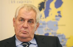Чехия призывает НАТО ввести войска на Украину
